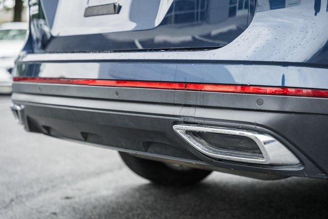 used 2021 Volkswagen Atlas car, priced at $20,000