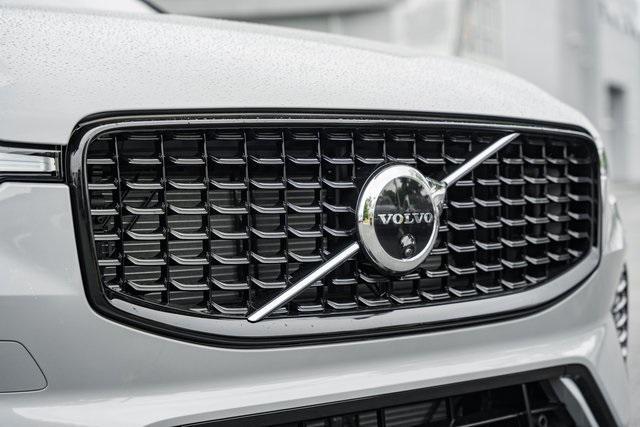 new 2025 Volvo XC60 car, priced at $54,360