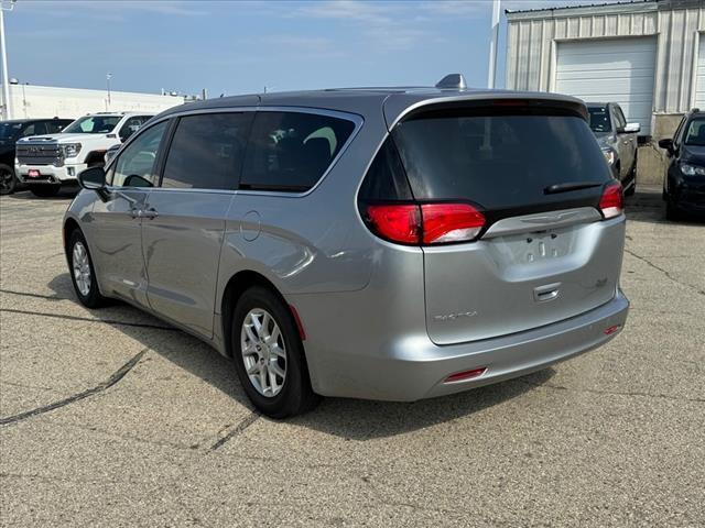 used 2017 Chrysler Pacifica car, priced at $14,997