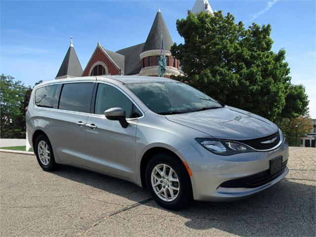 used 2017 Chrysler Pacifica car, priced at $14,997