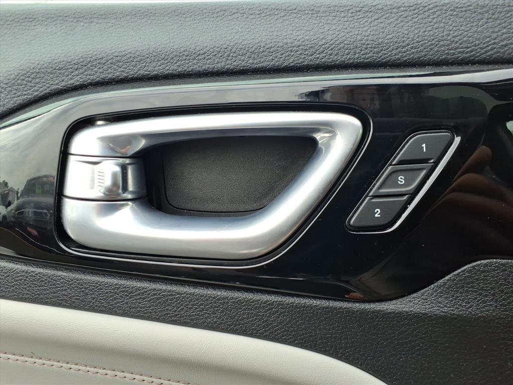 used 2022 Jeep Compass car, priced at $23,494