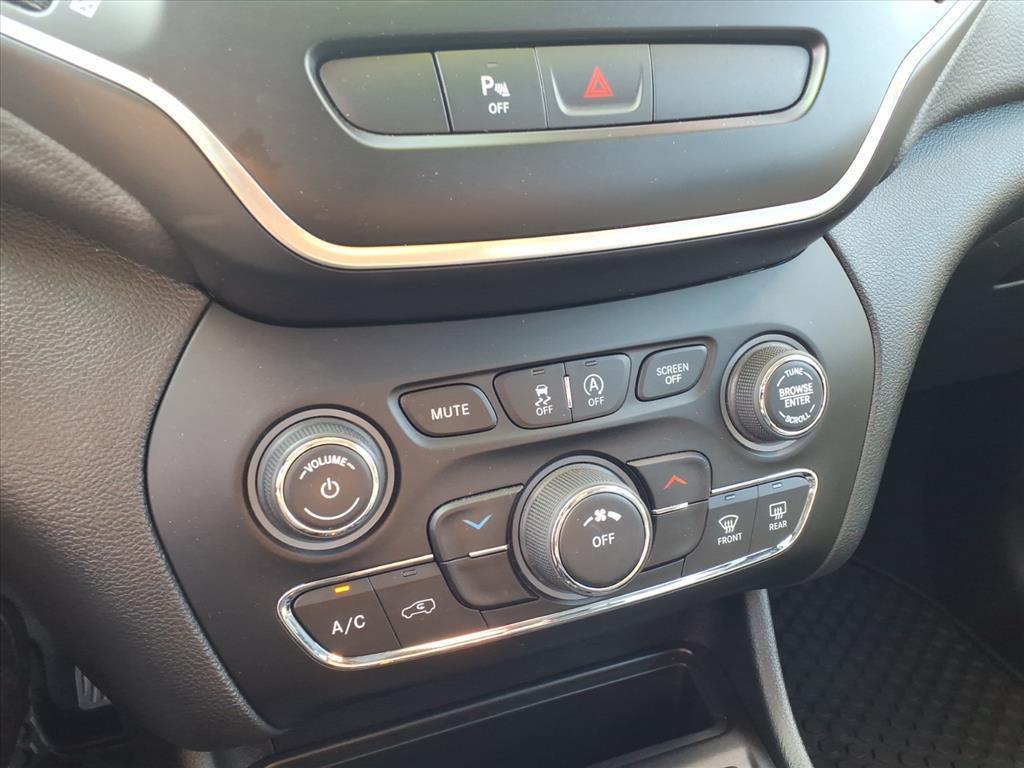 used 2019 Jeep Cherokee car, priced at $20,460