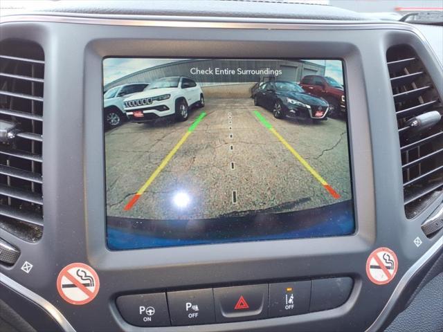 used 2023 Jeep Cherokee car