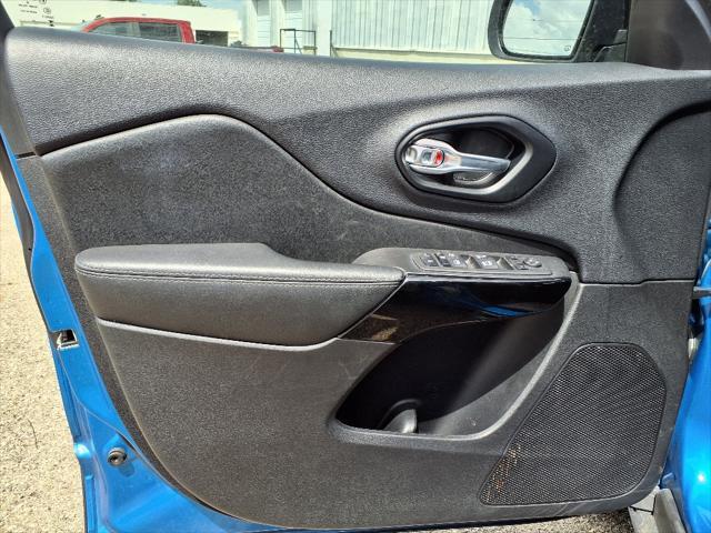 used 2023 Jeep Cherokee car, priced at $24,992