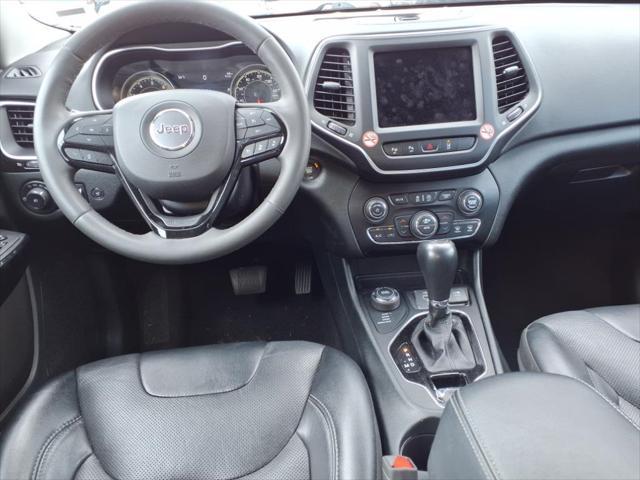 used 2023 Jeep Cherokee car