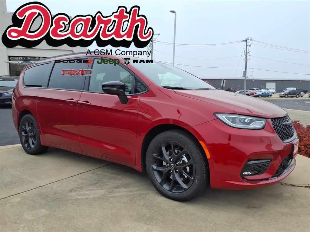 new 2026 Chrysler Pacifica car, priced at $54,520