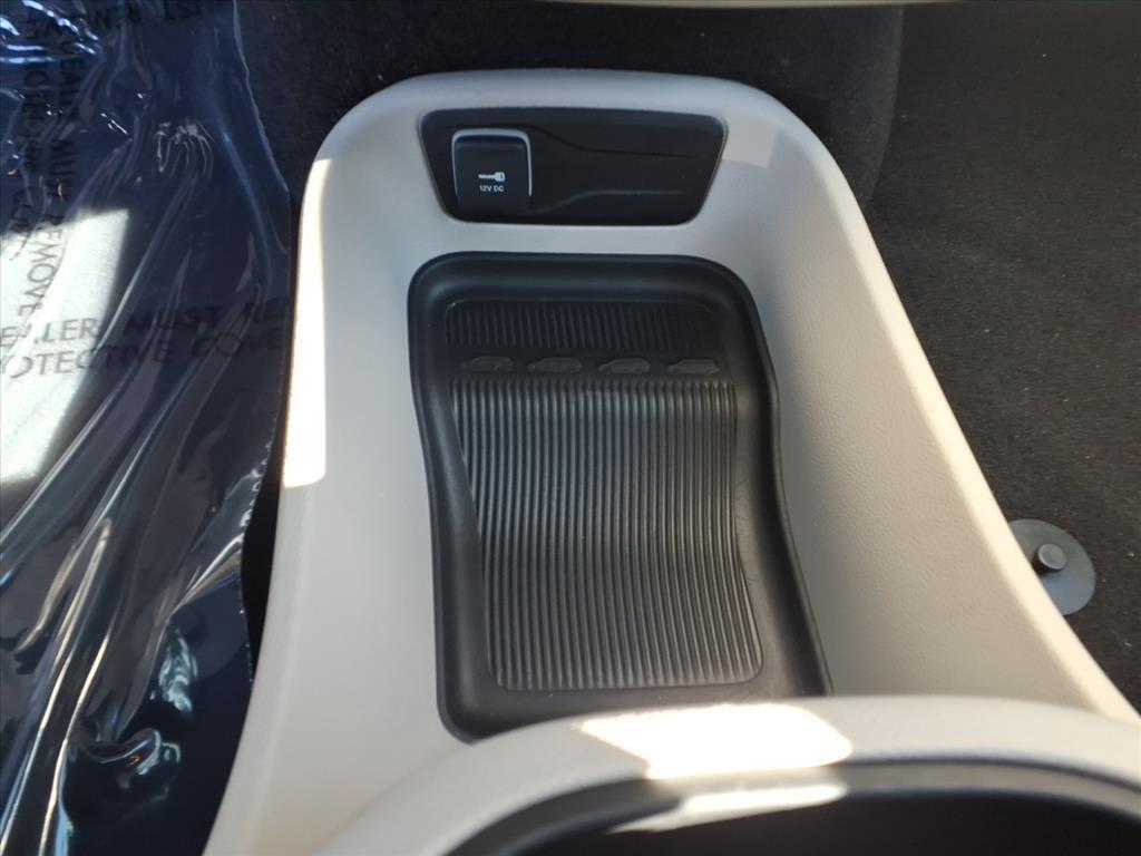 used 2023 Chrysler Pacifica car, priced at $26,596