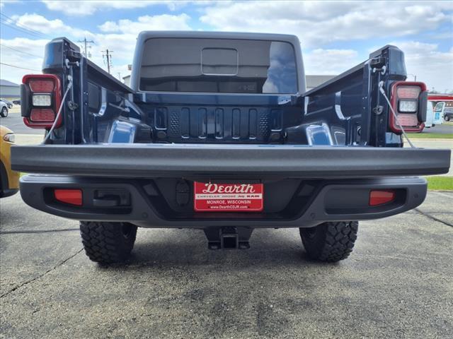 new 2025 Jeep Gladiator car, priced at $51,469