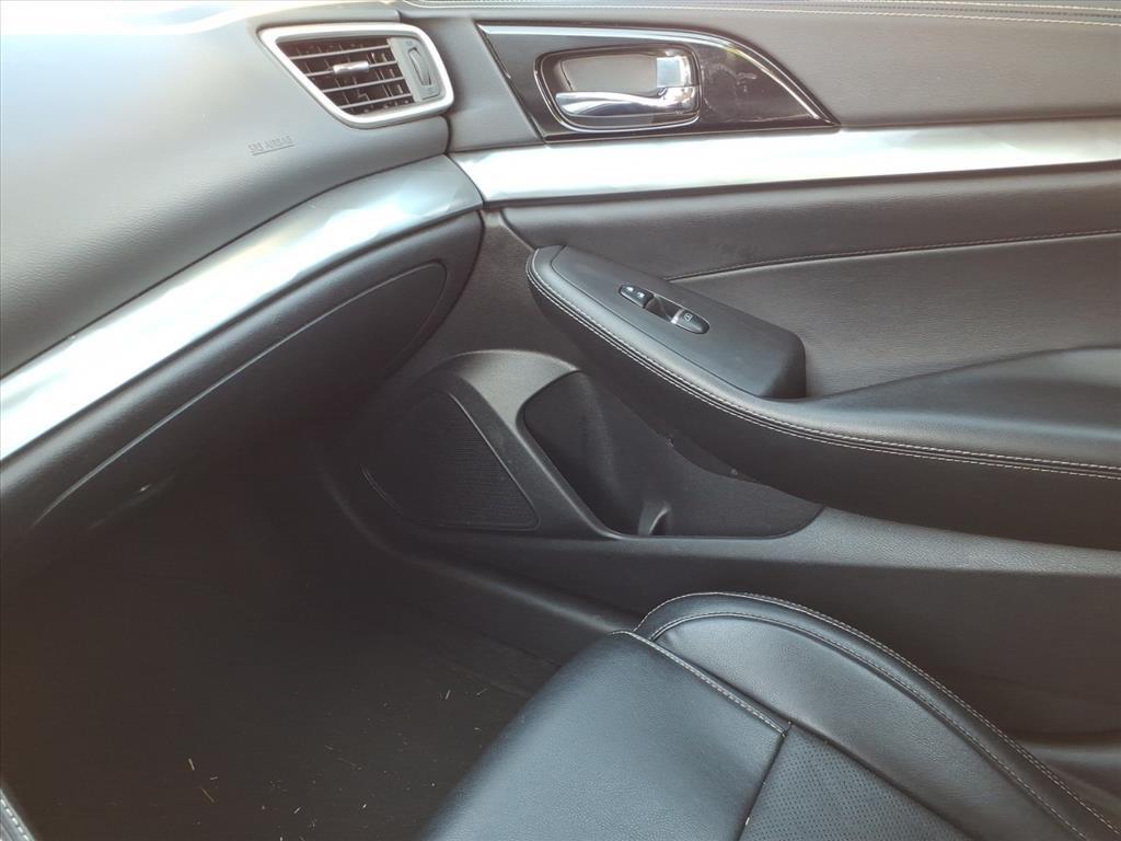 used 2023 Nissan Maxima car, priced at $25,470