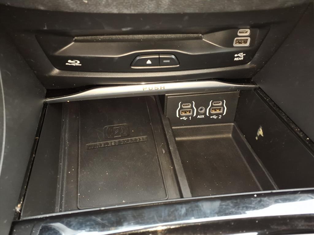 used 2023 Chrysler Pacifica car, priced at $34,560