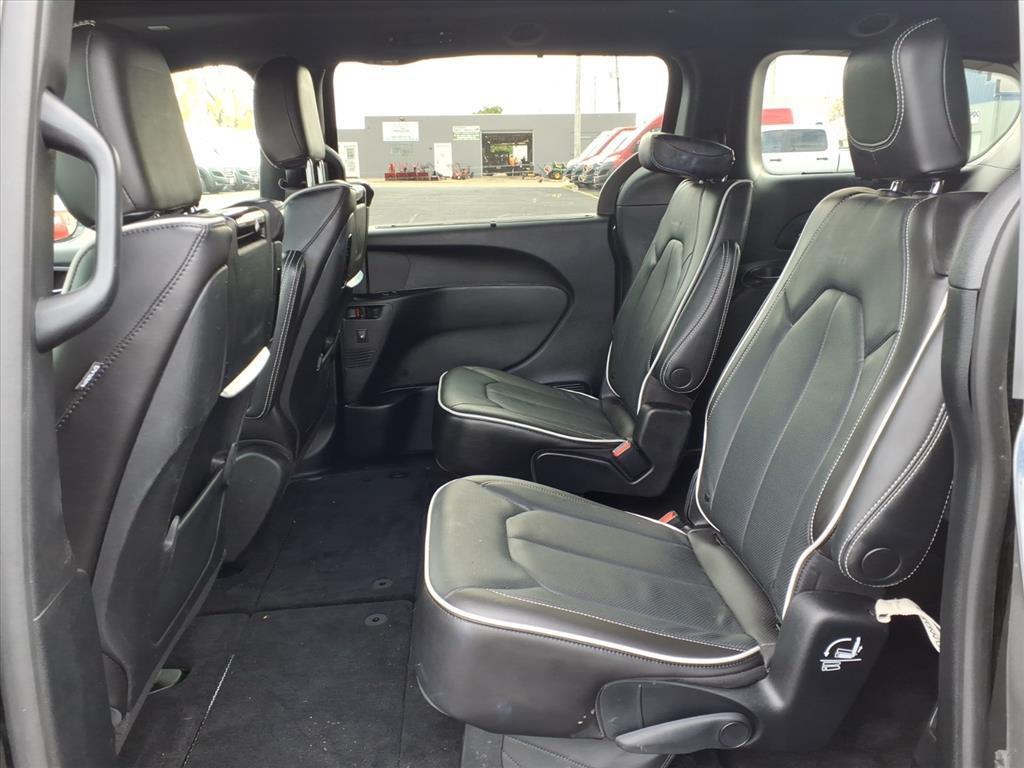 used 2023 Chrysler Pacifica car, priced at $34,560