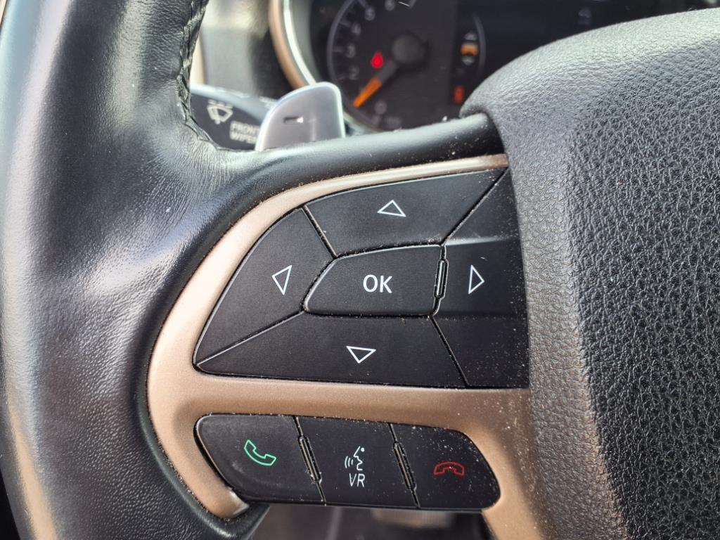 used 2014 Jeep Grand Cherokee car, priced at $11,482