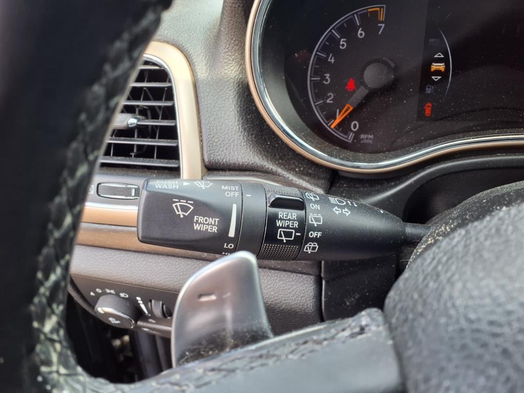 used 2014 Jeep Grand Cherokee car, priced at $11,482