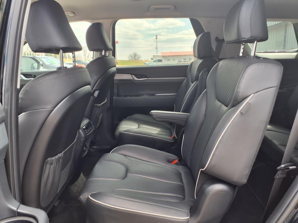 used 2024 Hyundai Palisade car, priced at $36,293