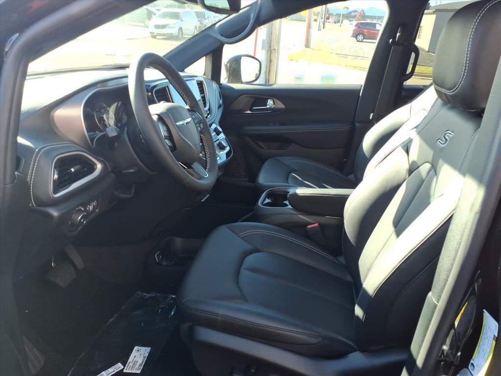 new 2026 Chrysler Pacifica car, priced at $50,680