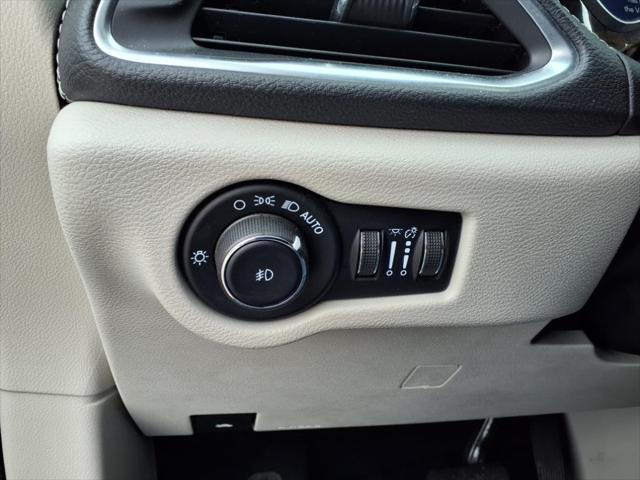 used 2023 Chrysler Pacifica car, priced at $28,980