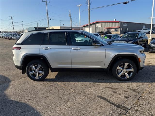 new 2025 Jeep Grand Cherokee car, priced at $51,340