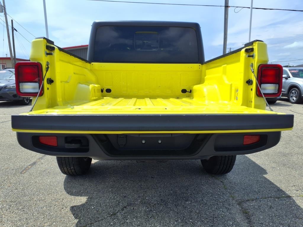 used 2023 Jeep Gladiator car, priced at $29,492