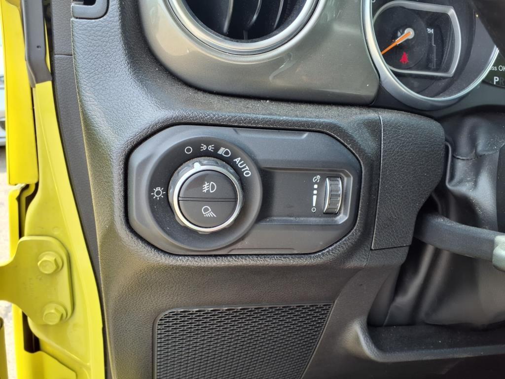 used 2023 Jeep Gladiator car, priced at $29,492