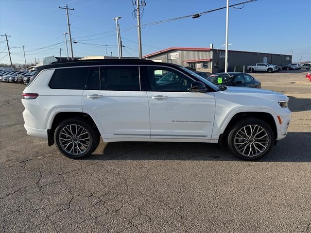 new 2025 Jeep Grand Cherokee L car, priced at $71,030