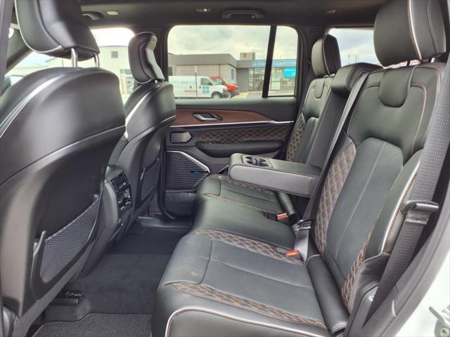 new 2025 Jeep Grand Cherokee car, priced at $65,925
