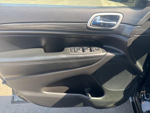 used 2022 Jeep Grand Cherokee car, priced at $30,585
