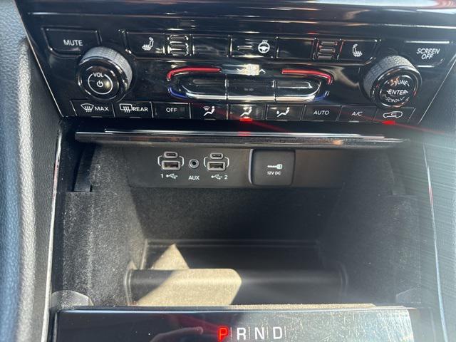 used 2022 Jeep Grand Cherokee L car, priced at $35,590