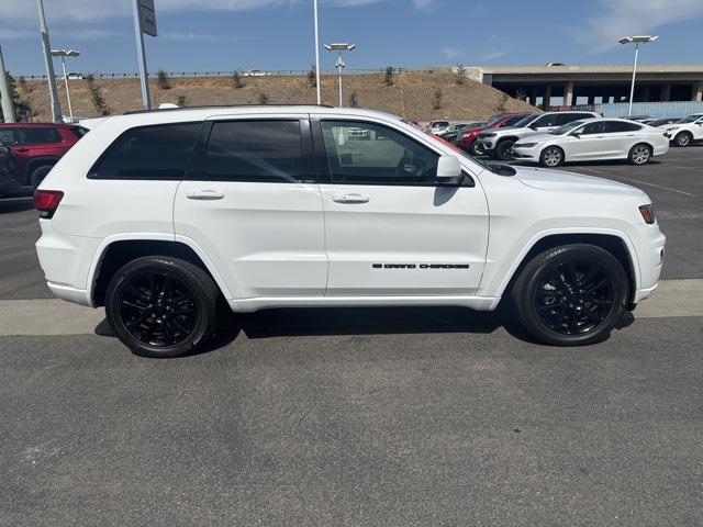 used 2022 Jeep Grand Cherokee car, priced at $27,897