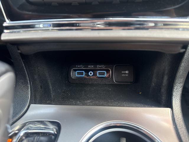 used 2022 Jeep Grand Cherokee car, priced at $27,897