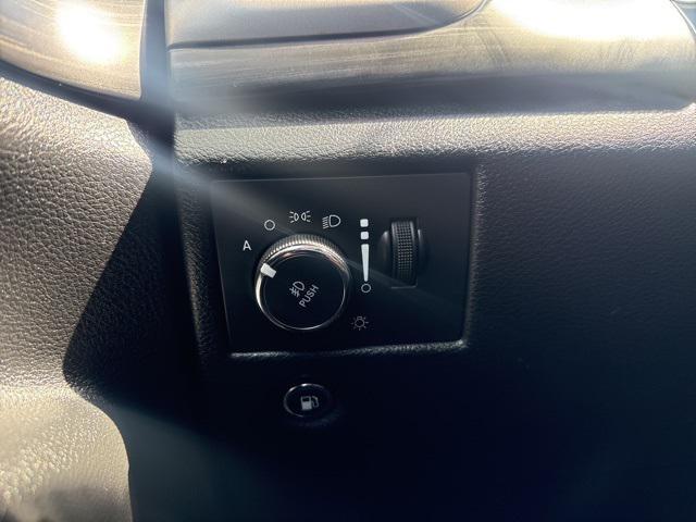 used 2022 Jeep Grand Cherokee car, priced at $27,897