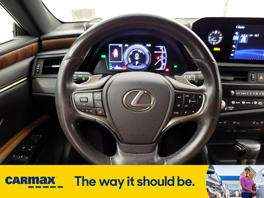 used 2022 Lexus ES 300h car, priced at $36,998