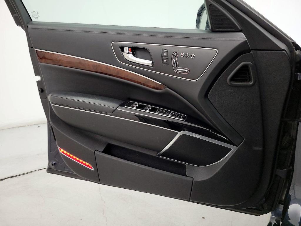 used 2015 Kia K900 car, priced at $16,998