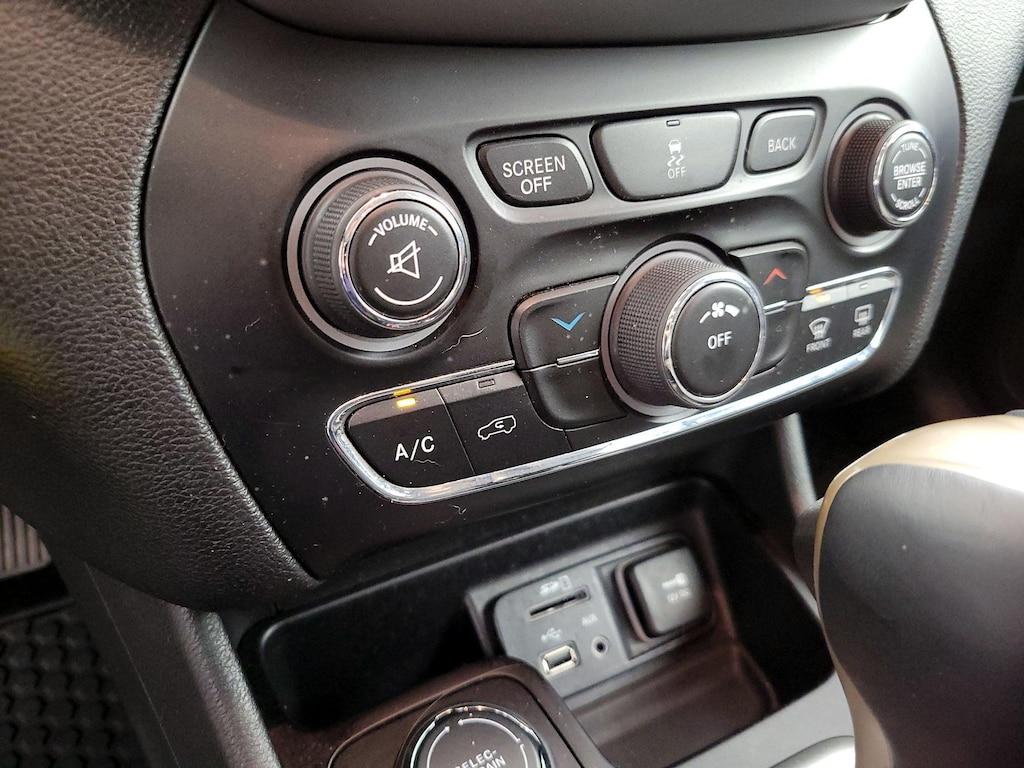 used 2014 Jeep Cherokee car, priced at $11,998