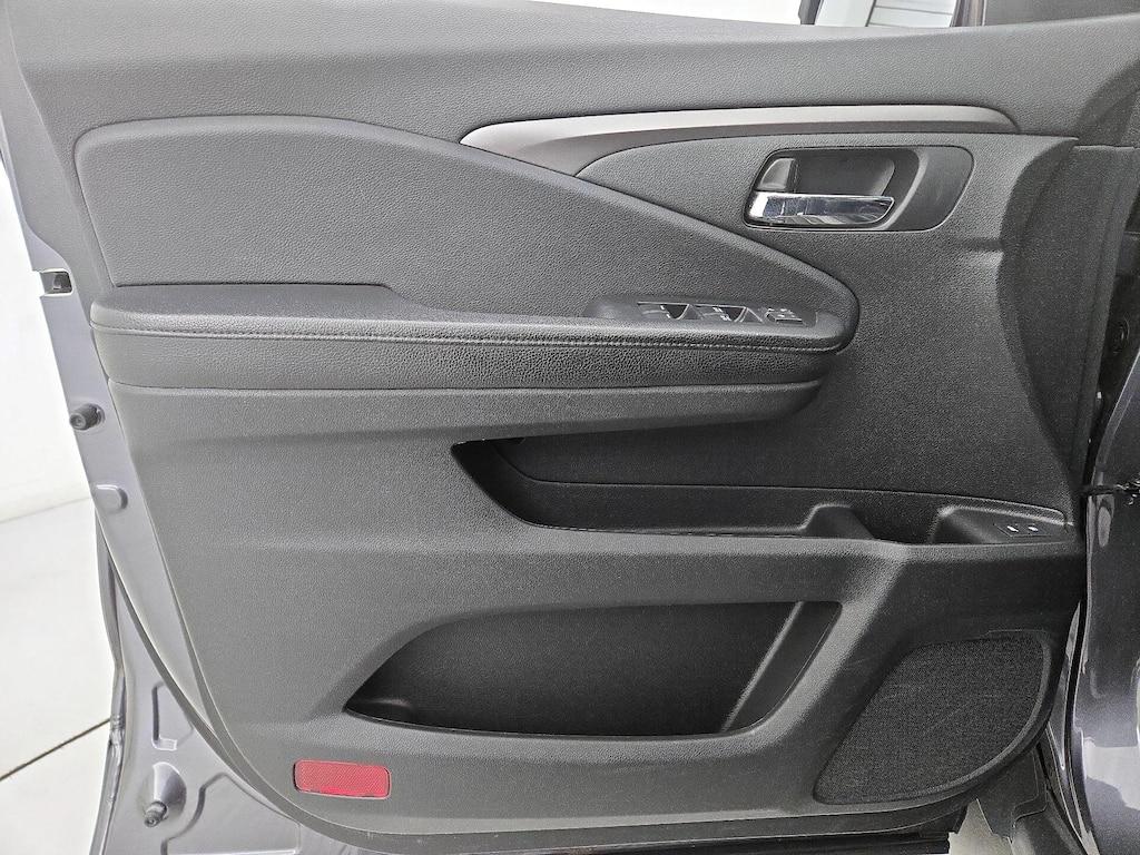 used 2018 Honda Pilot car, priced at $23,998