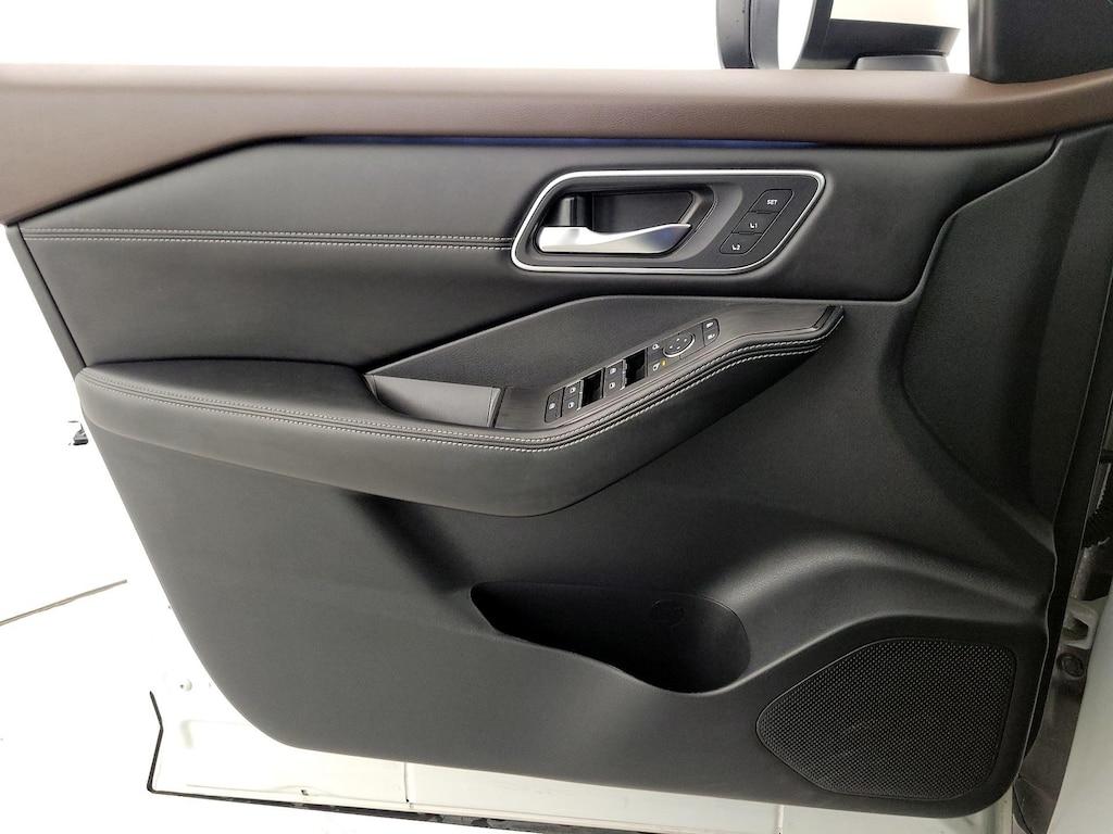 used 2023 Nissan Rogue car, priced at $29,998
