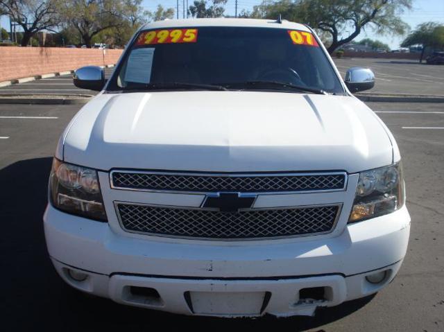 used 2007 Chevrolet Avalanche car, priced at $9,995