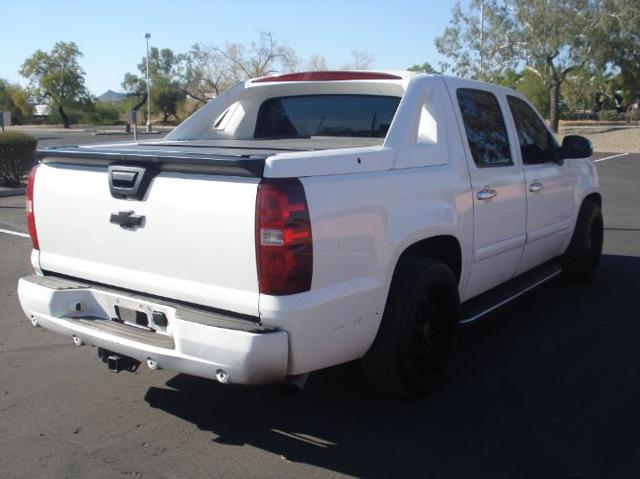 used 2007 Chevrolet Avalanche car, priced at $9,995