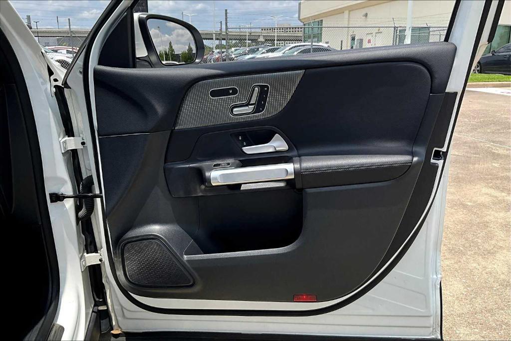 used 2023 Mercedes-Benz GLB 250 car, priced at $30,495