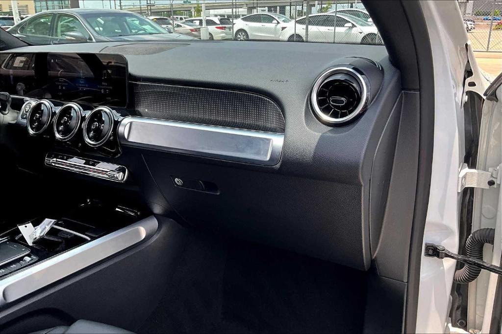 used 2023 Mercedes-Benz GLB 250 car, priced at $30,495