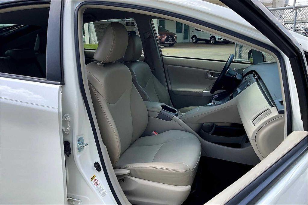 used 2014 Toyota Prius car, priced at $12,895