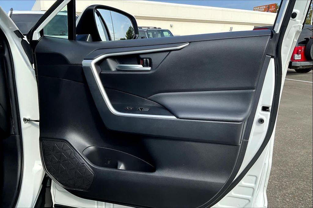 used 2024 Toyota RAV4 Hybrid car, priced at $32,995