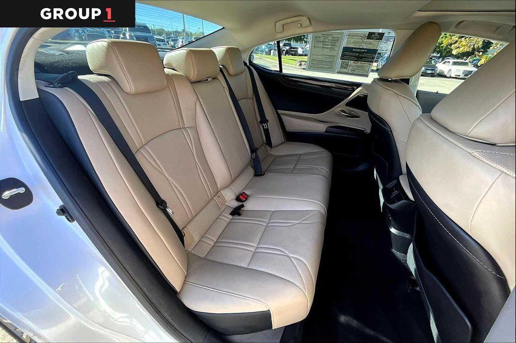 used 2021 Lexus ES 350 car, priced at $35,298