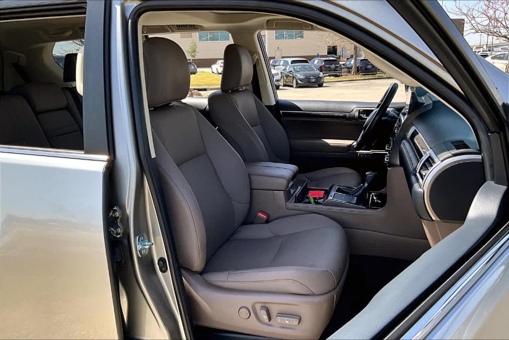 used 2022 Lexus GX 460 car, priced at $51,995