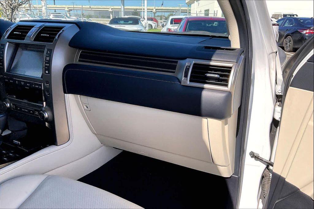 used 2021 Lexus GX 460 car, priced at $35,995