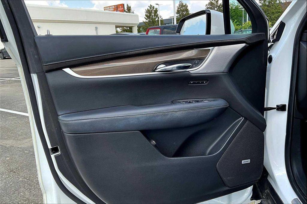 used 2021 Cadillac XT6 car, priced at $21,495