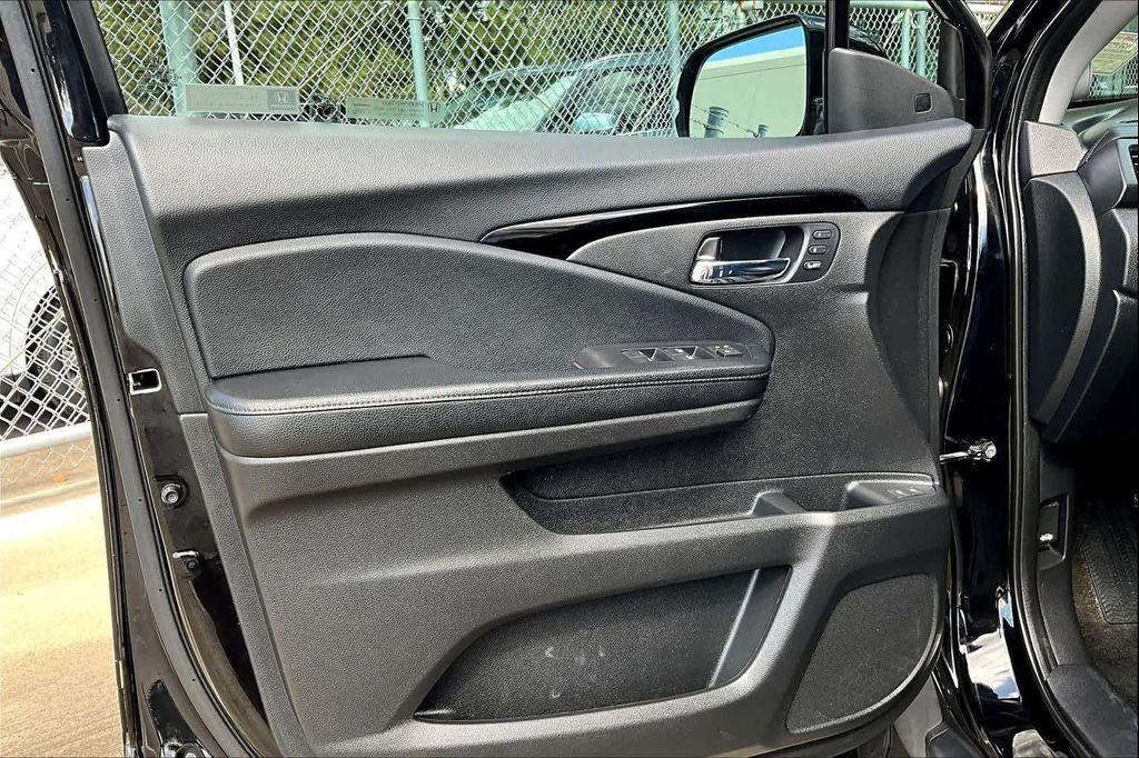 used 2018 Honda Pilot car, priced at $24,995