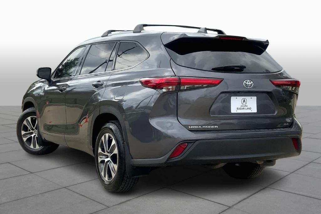 used 2021 Toyota Highlander car, priced at $29,995