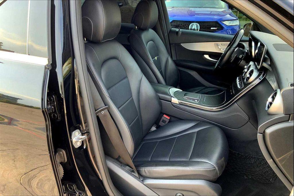 used 2020 Mercedes-Benz GLC 300 car, priced at $19,995