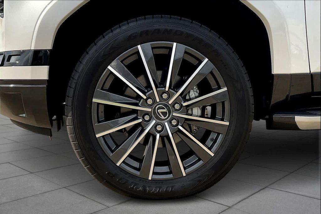 used 2024 Lexus GX 550 car, priced at $89,995