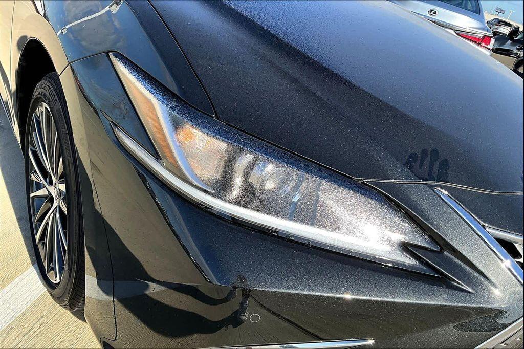 new 2025 Lexus ES 350 car, priced at $49,149